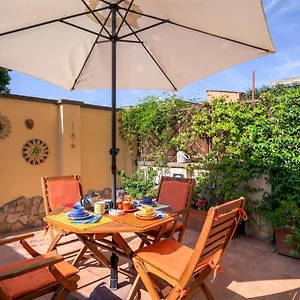 colosseo-residenza-sette-sale.it-romehotels.com/